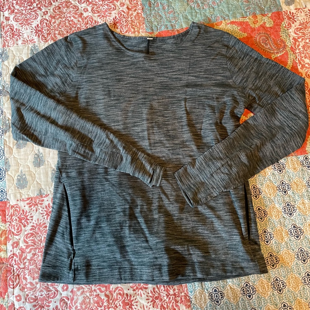 Lululemon top